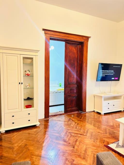 Apartmán Hidden Gem In The Old Town Temešvár Exteriér fotografie